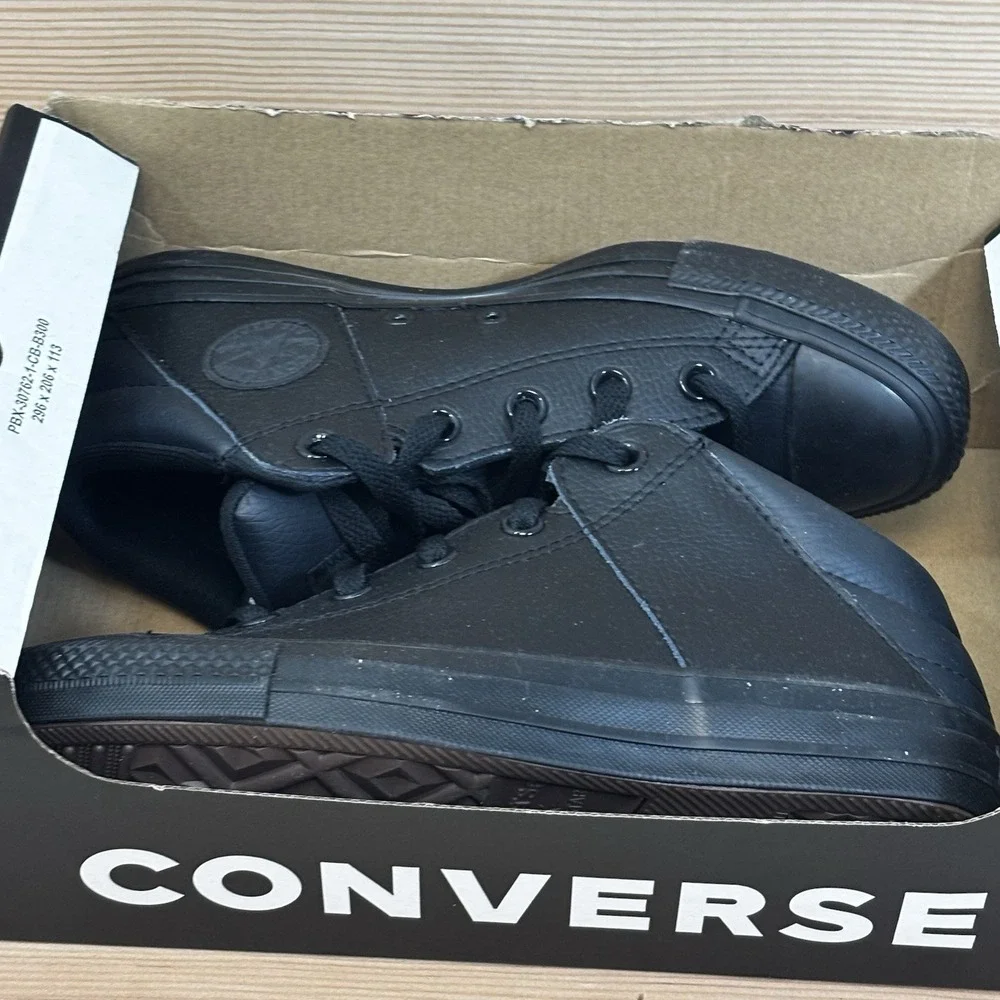 Converse brand new